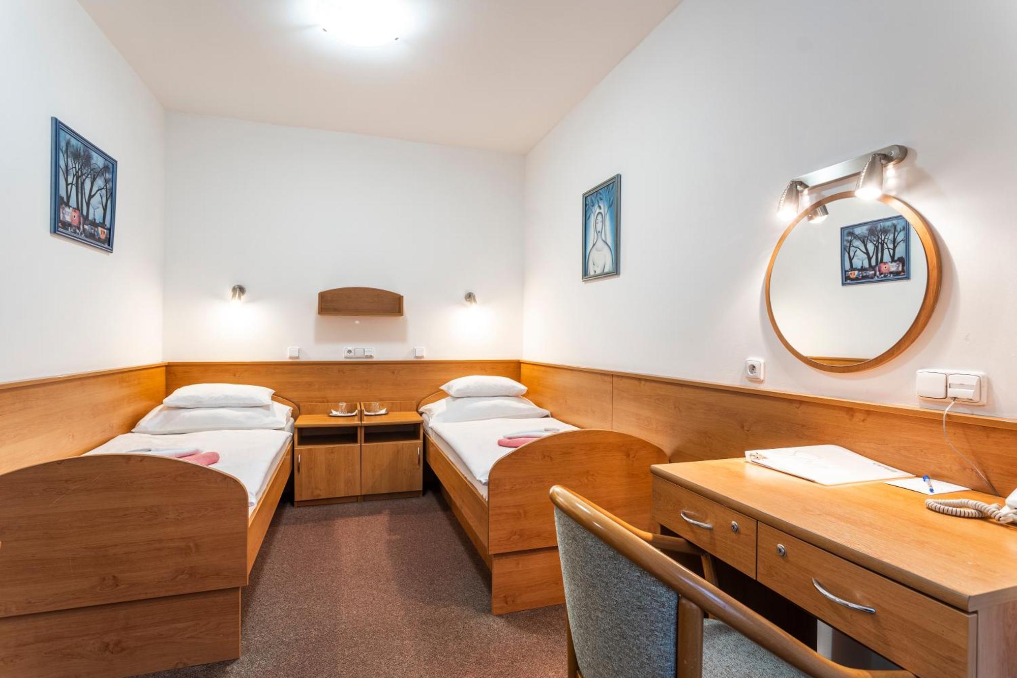 Hotel Luzice Jachymov Luaran gambar